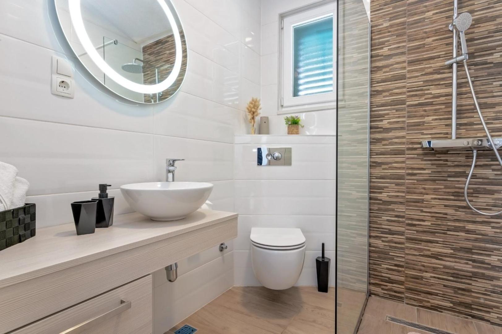 Sea Flower Beachfront Villa Sevid Exterior foto